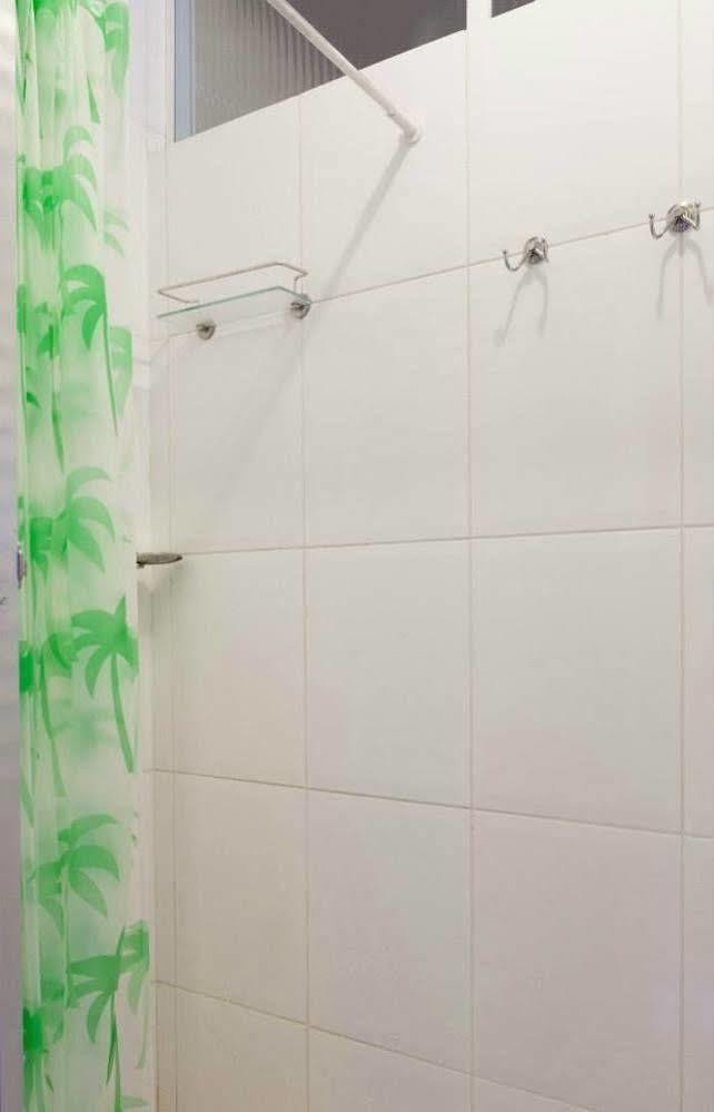 Abraco Carioca Favela Hostel Rio de Janeiro Exterior photo